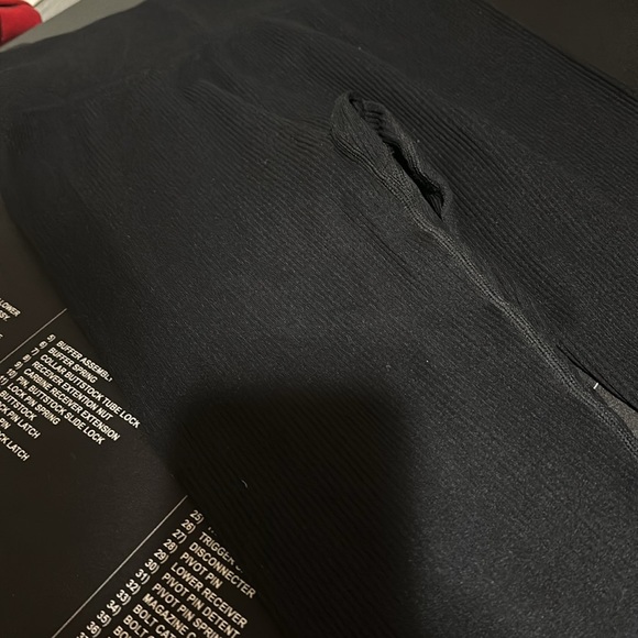 Cropped athletic set - Picture 3 of 4